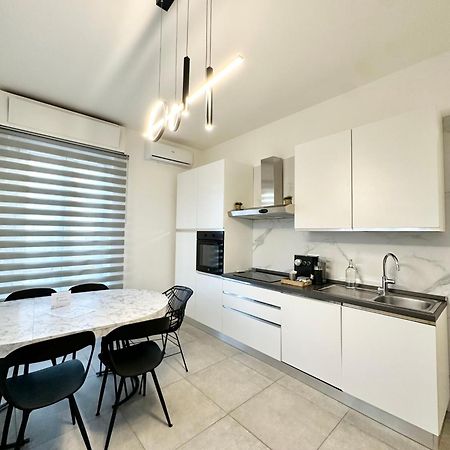 Appartamento Dolce Vita - Free Parking Como Ngoại thất bức ảnh